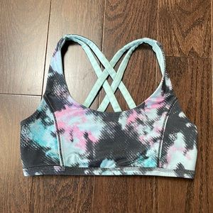 ivivva size 6 Childrens light blue & tie dye reversible sports bra 12.5” across